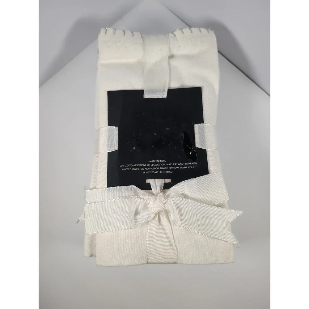 TAHARI Set of 8 Off White Cloth NAPKINS with‎ Silver Trim Stitching 18